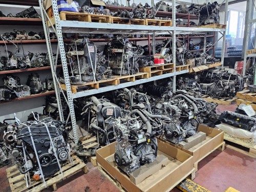 Volkswagen Audi Pourşe motorları mevcuttur sıfır çıkma temiz orijinal yedek parça 