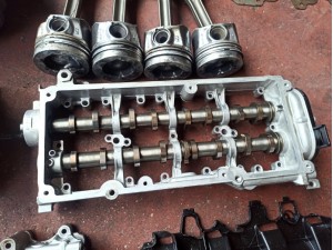 Volkswagen 1.6 cay motor parçaları mevcuttur çıkma temiz orijinal 