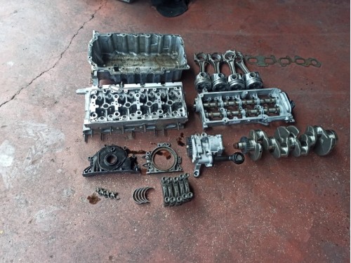 Volkswagen 1.6 cay motor parçaları mevcuttur çıkma temiz orijinal 